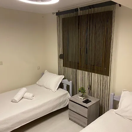 Amfitriti 렙토카리아