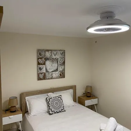 Amfitriti 렙토카리아