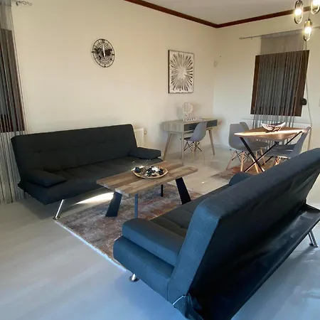 Amfitriti Feriehus *