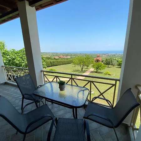 Amfitriti * Leptokaryá